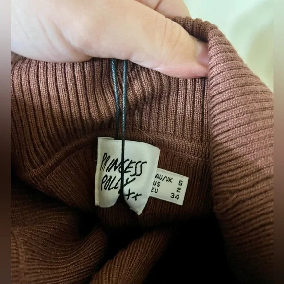 Princess Polly Brown Infinity Off The Shoulder Top NWT - Picture 8 of 12